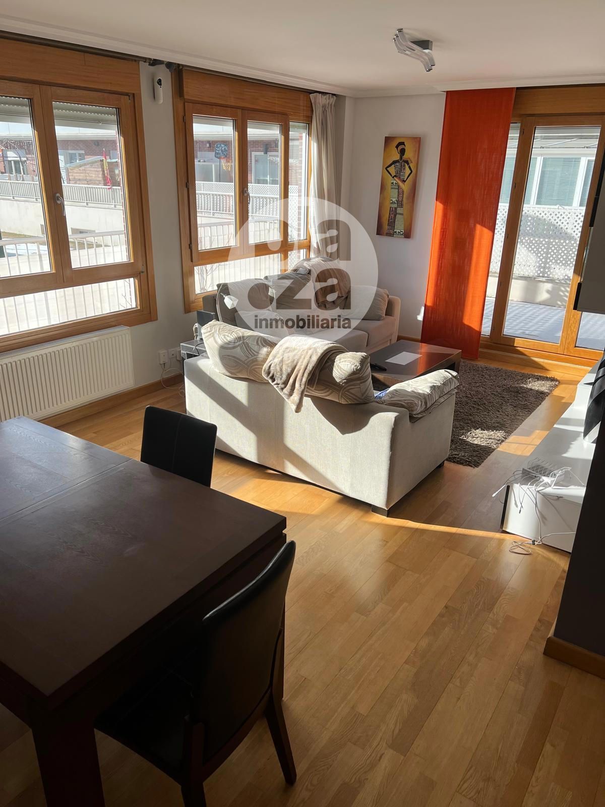 Sala d'estar de Pis en venda en Burgos Capital amb Calefacció, Jardí privat i Terrassa