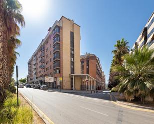 Exterior view of Flat for sale in  Granada Capital