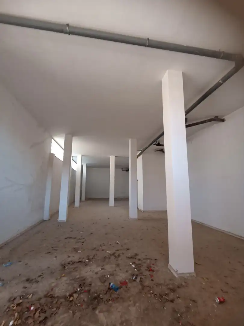 Local comercial en alquiler en Carrer del Notari Roca Sastre, imagen 2