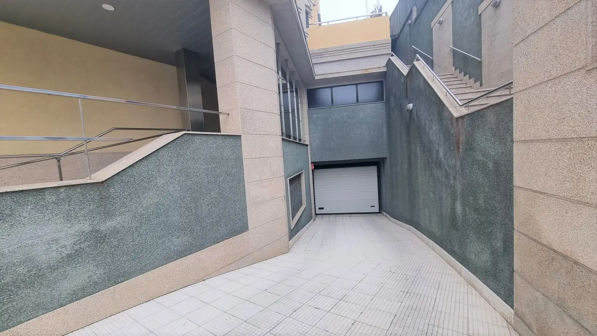 Vista exterior de Àtic de lloguer en Sanxenxo amb Jardí privat, Terrassa i Piscina