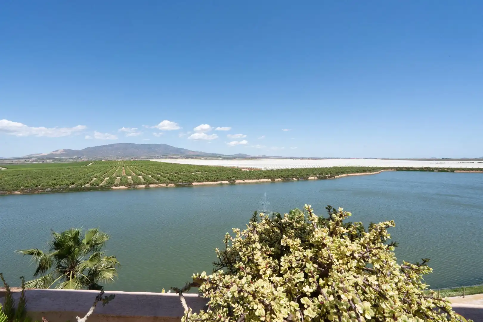 Apartament amb piscina en venda a LA ISLA