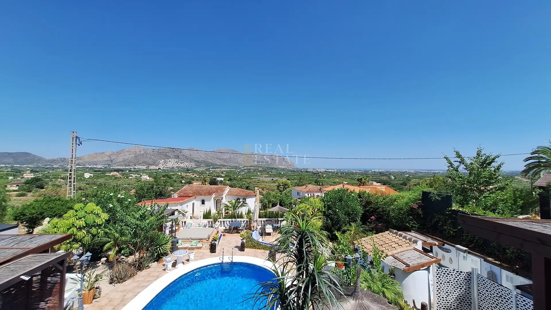 Vista exterior de Casa o xalet en venda en Benidoleig amb Aire condicionat, Terrassa i Traster