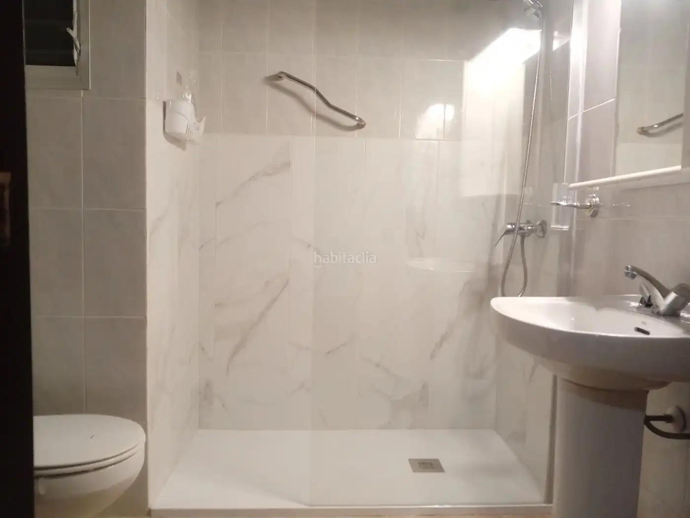 Flat with lift to rent in Avenida de Jerez 20, imagen 2