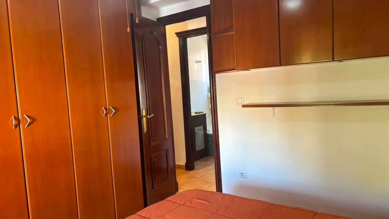 Bedroom of Flat for sale in Sevilla  with Air Conditioner, Terrace and Furnished