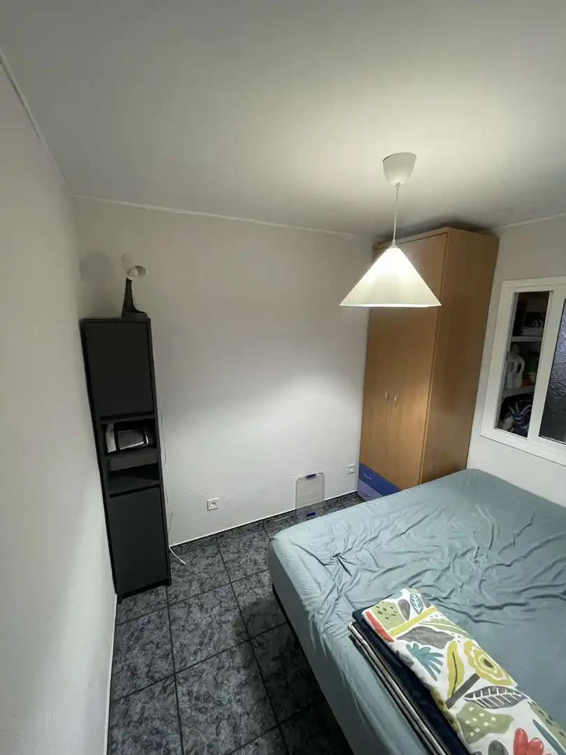 Bedroom of Flat for share in Cornellà de Llobregat  with Air Conditioner, Terrace and Furnished