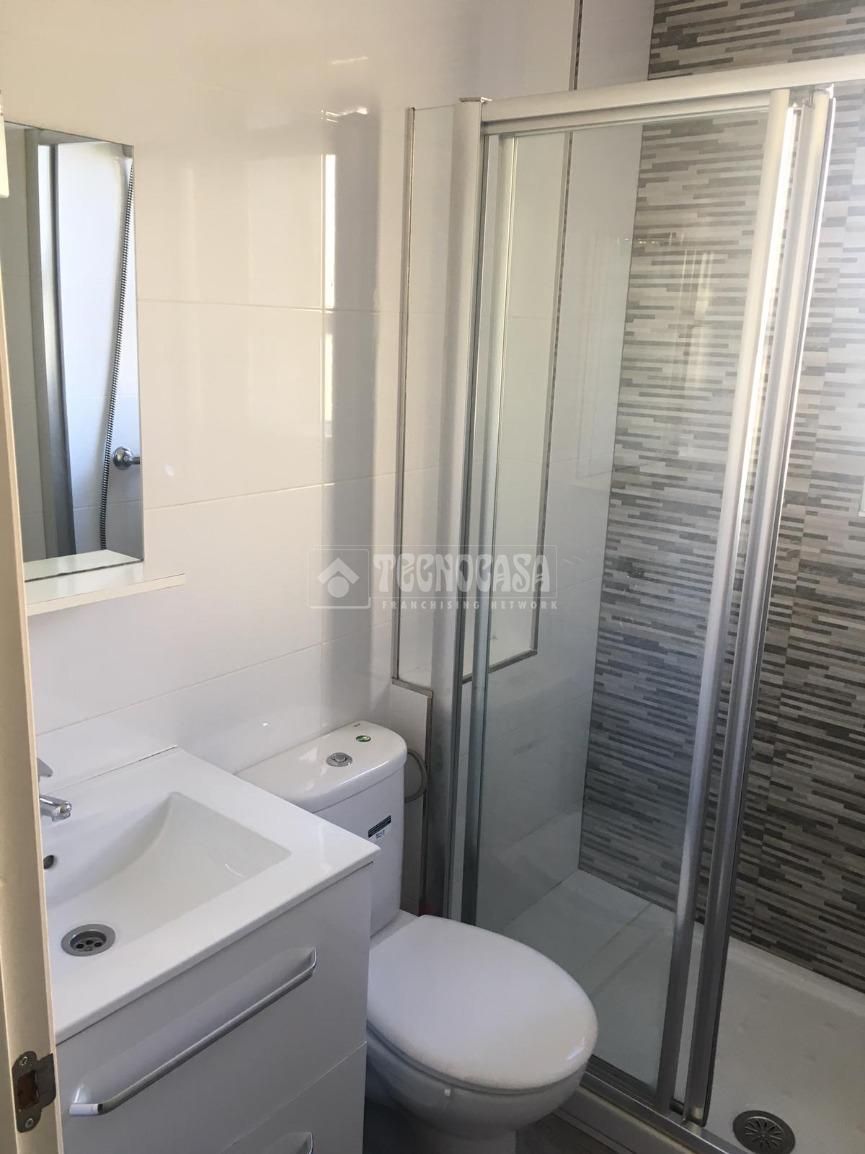 Bathroom of Flat for sale in  Sevilla Capital