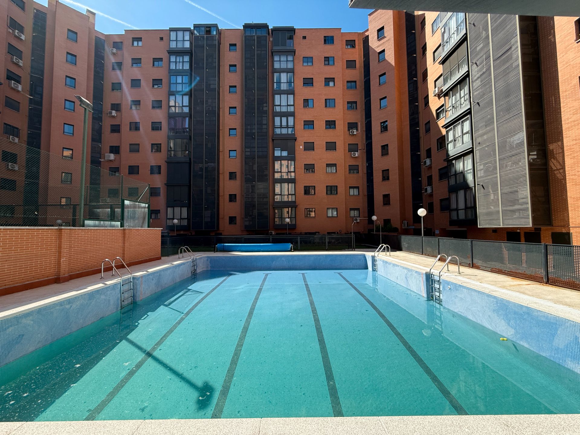 Swimming pool of Flat for sale in  Madrid Capital  with Air Conditioner, Heating and Storage room