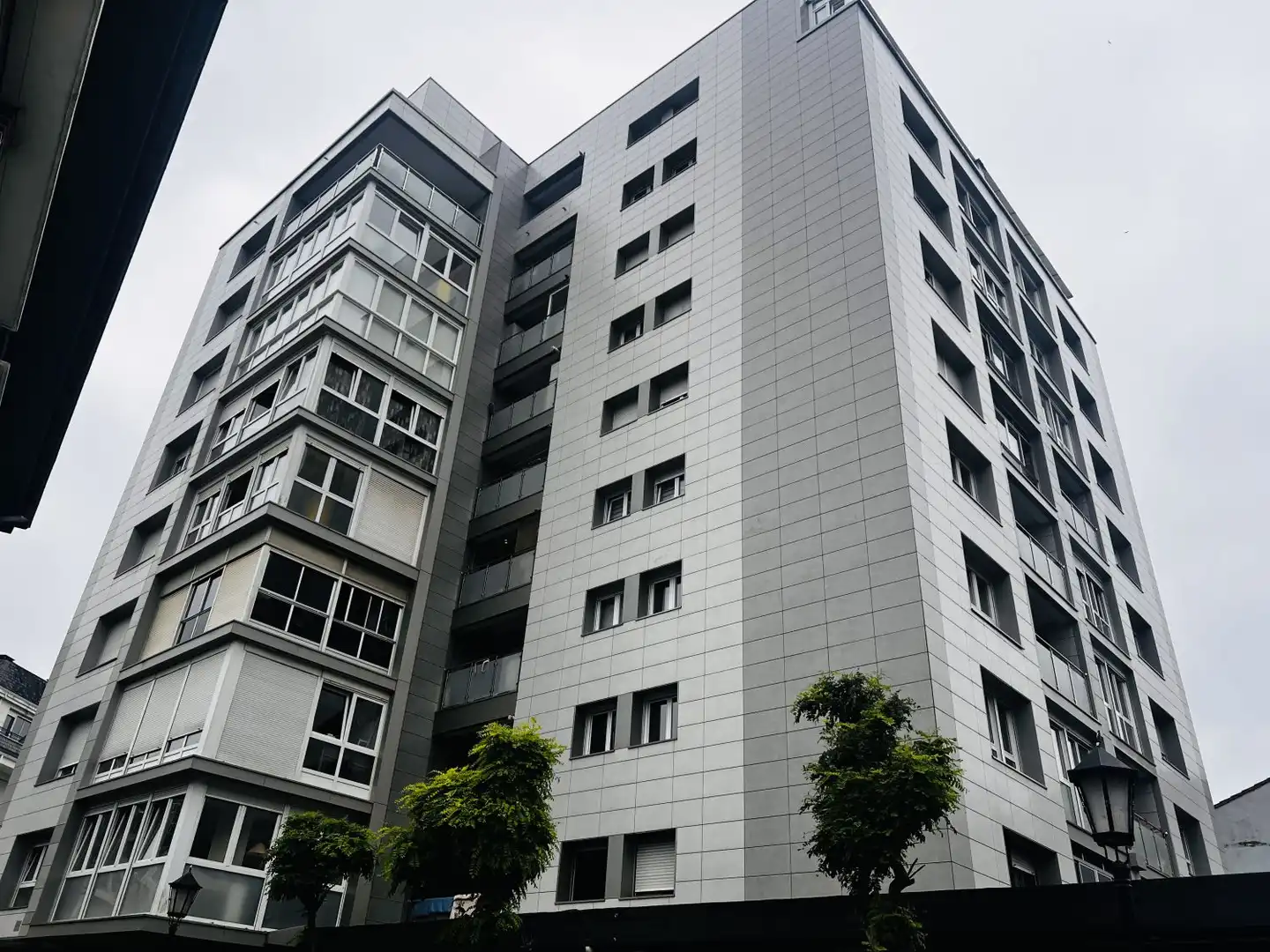 Außenansicht von Wohnung zum Verkauf in Colindres mit Heizung, Parkett und Terrasse