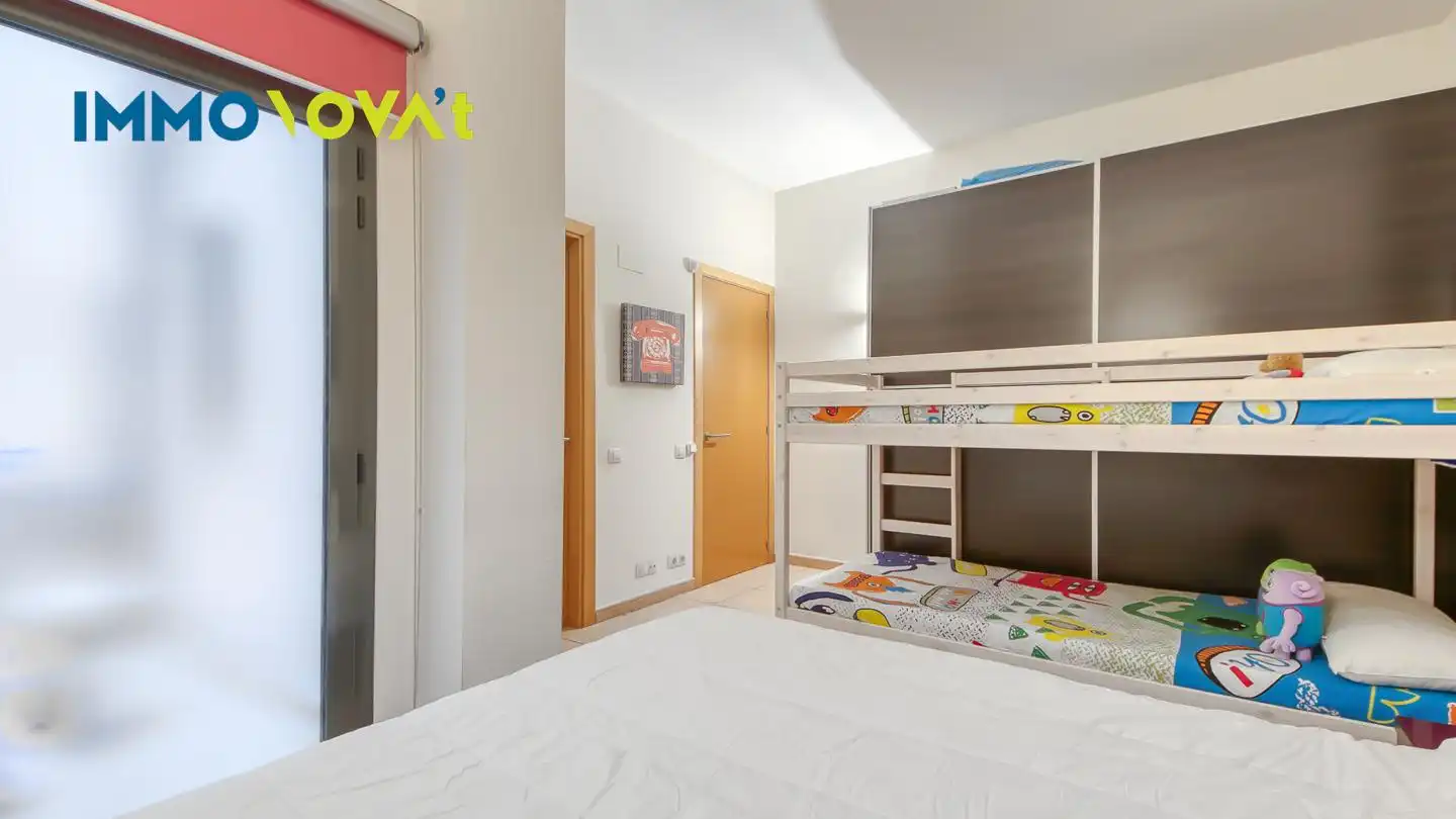 Schlafzimmer von Erdgeschoss zum Verkauf in L'Estartit mit Möbliert