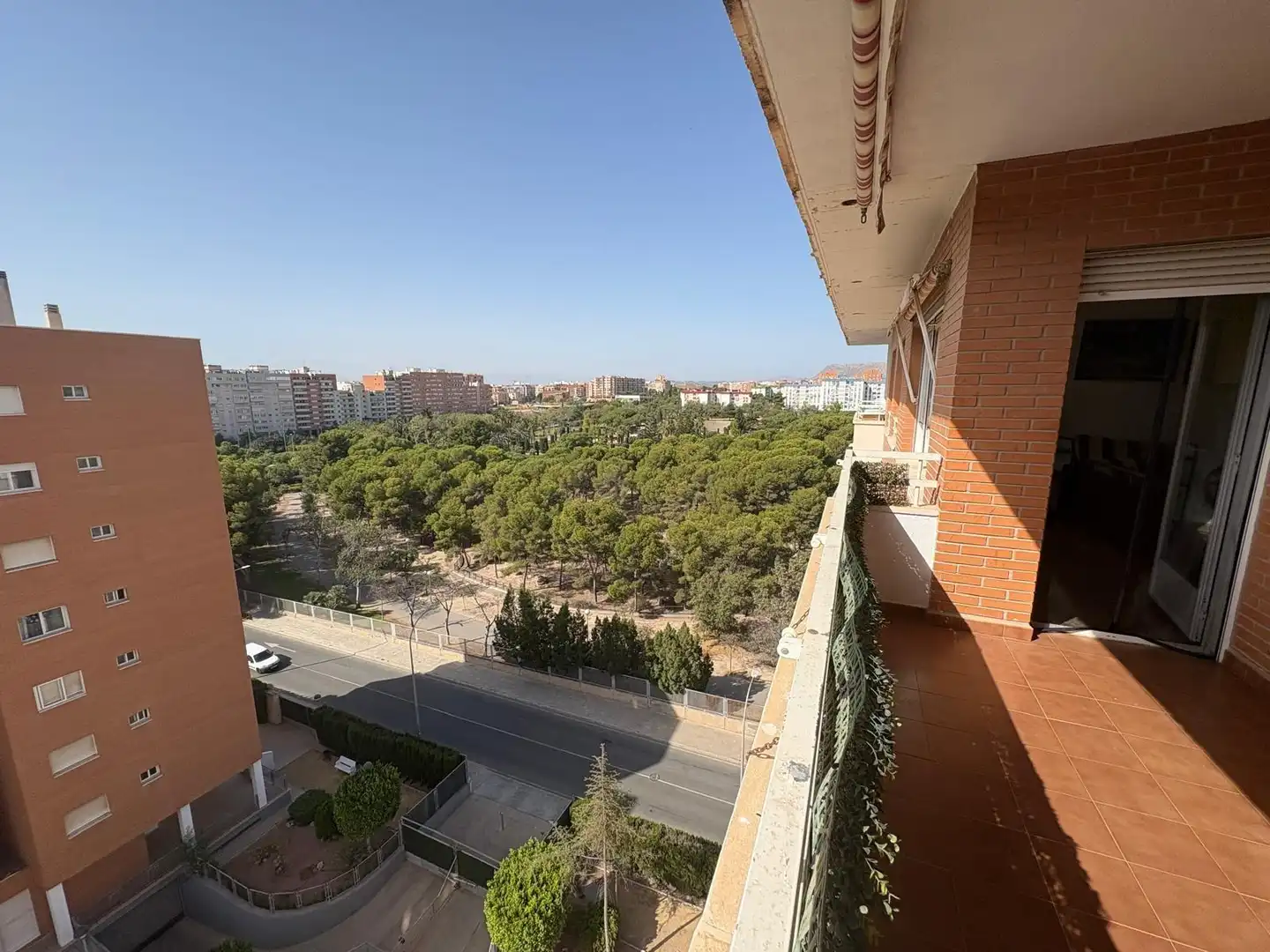 Dormitori de Pis de lloguer en Alicante / Alacant amb Jardí privat, Terrassa i Moblat