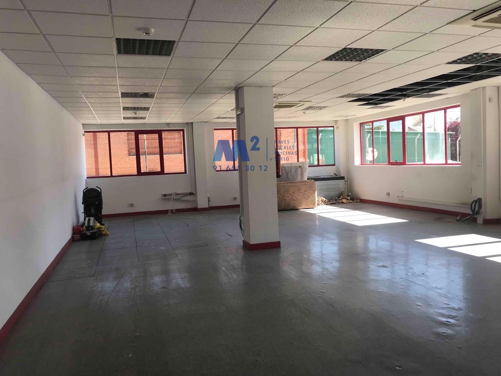 Nau industrial en venda en Alcobendas