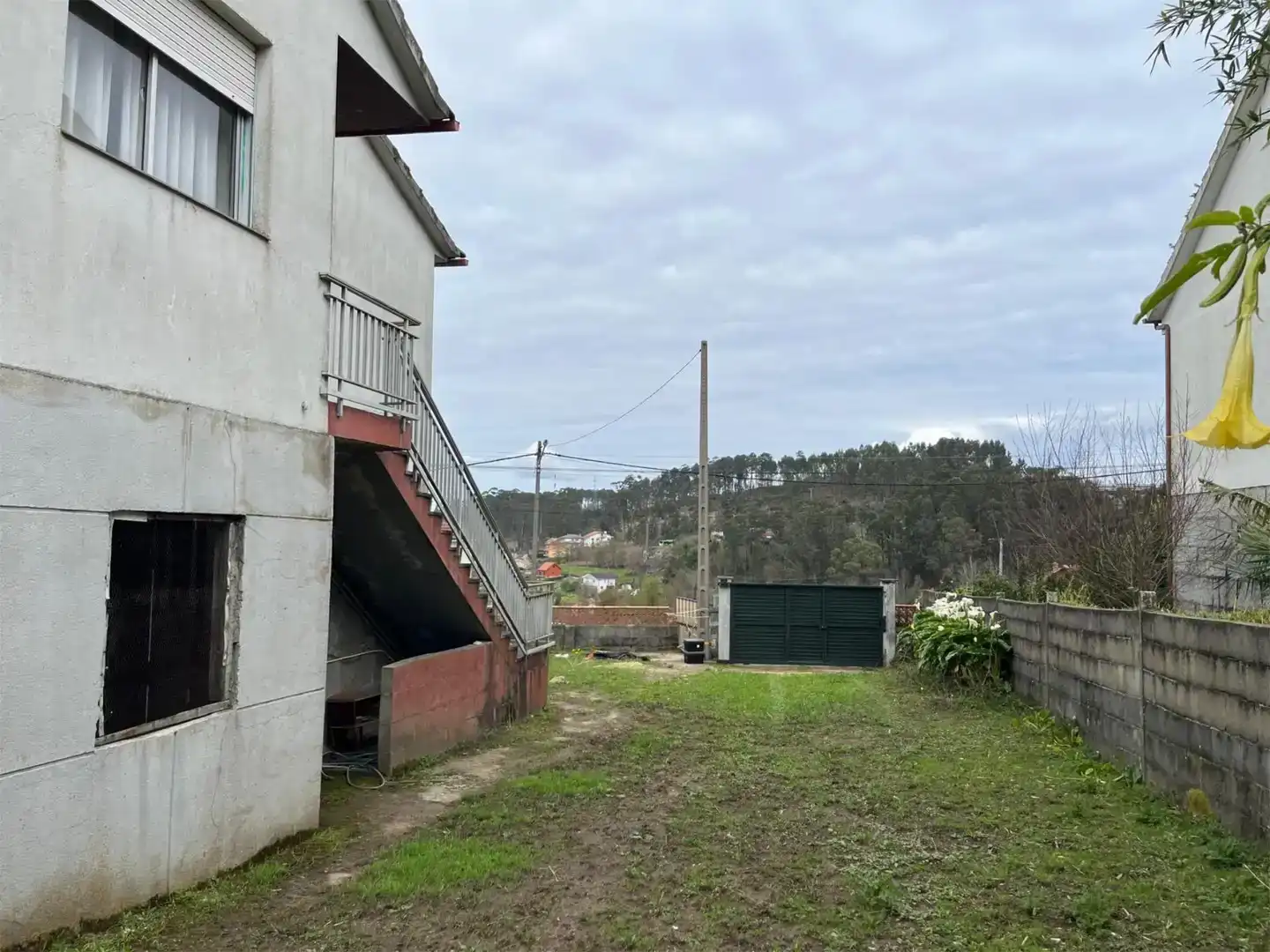 Aparcament de Casa o xalet en venda en Vigo  amb Jardí privat i Balcó