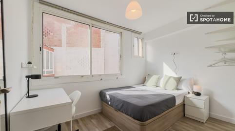 Foto 3 de Pis per a compartir a Pubilla Cases, Barcelona