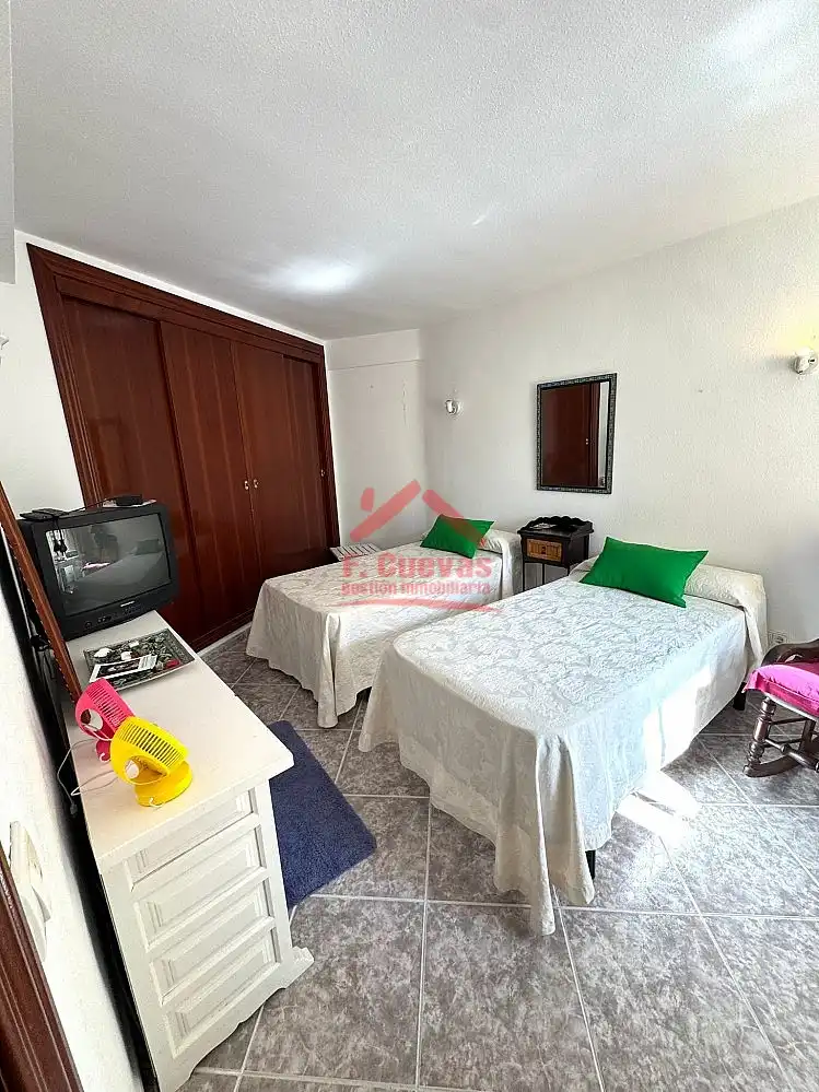 Habitación de Apartamento en venta en Algarrobo con Aire acondicionado, Calefacción y Jardín privado