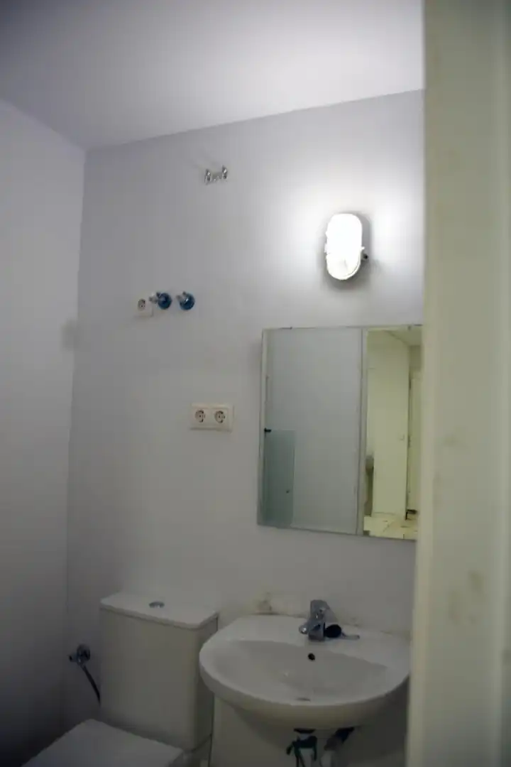Bathroom of Commercial properties for sale in Laredo