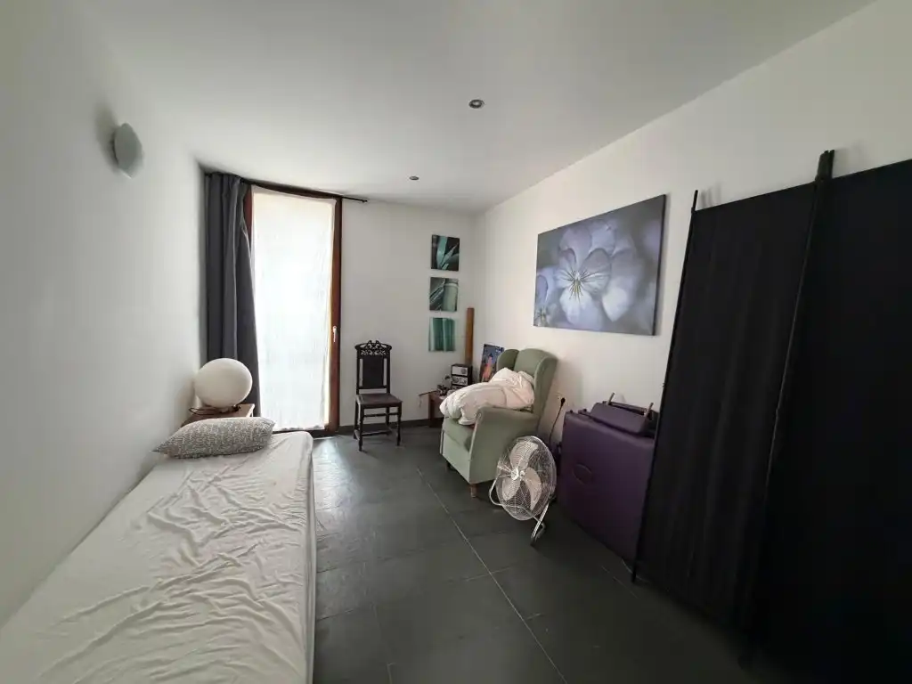 Habitación de Local en venta en Jérica