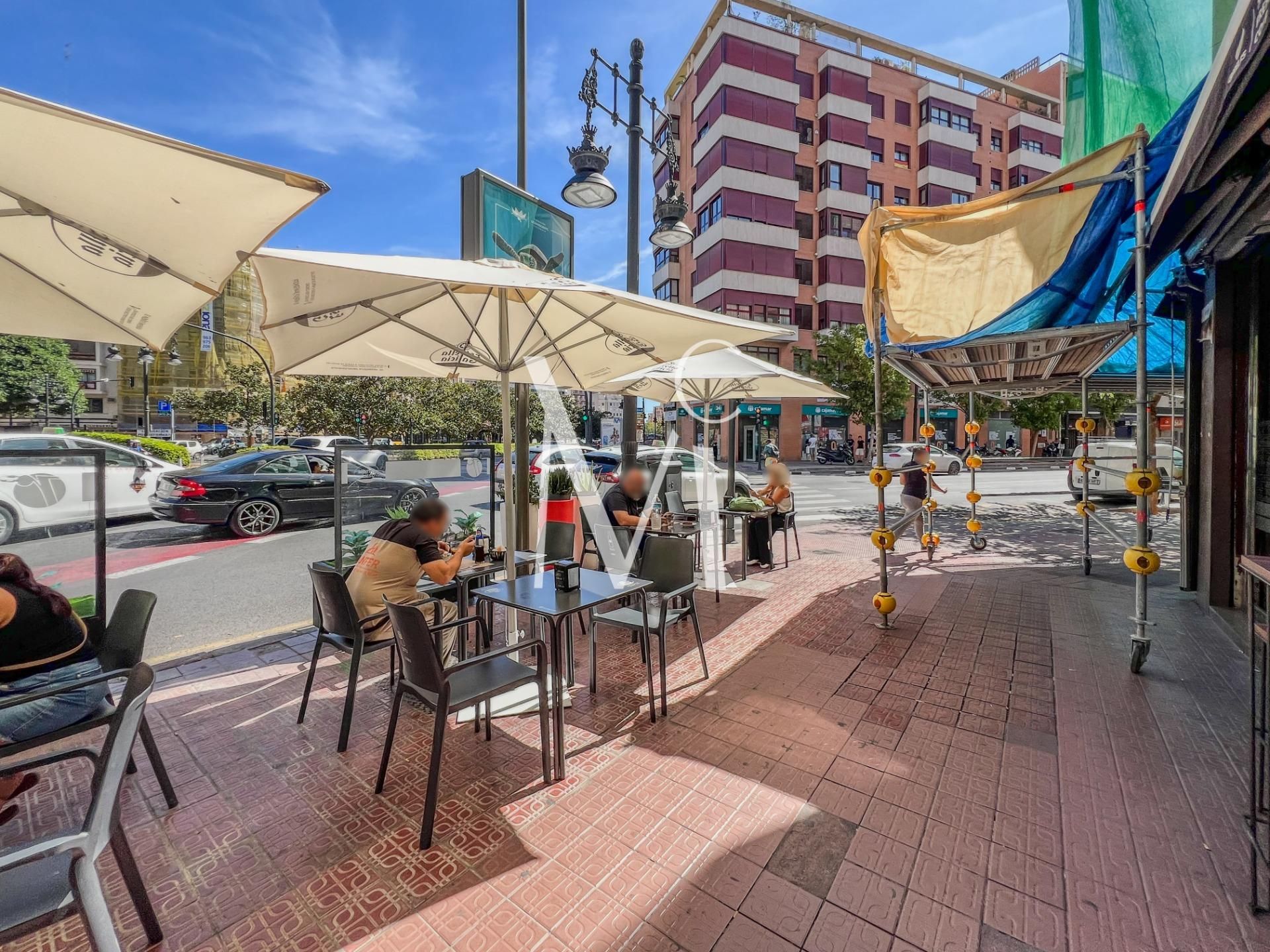 Local de alquiler en Plaza Plaza de España, La Roqueta, Extramurs,  Valencia Capital