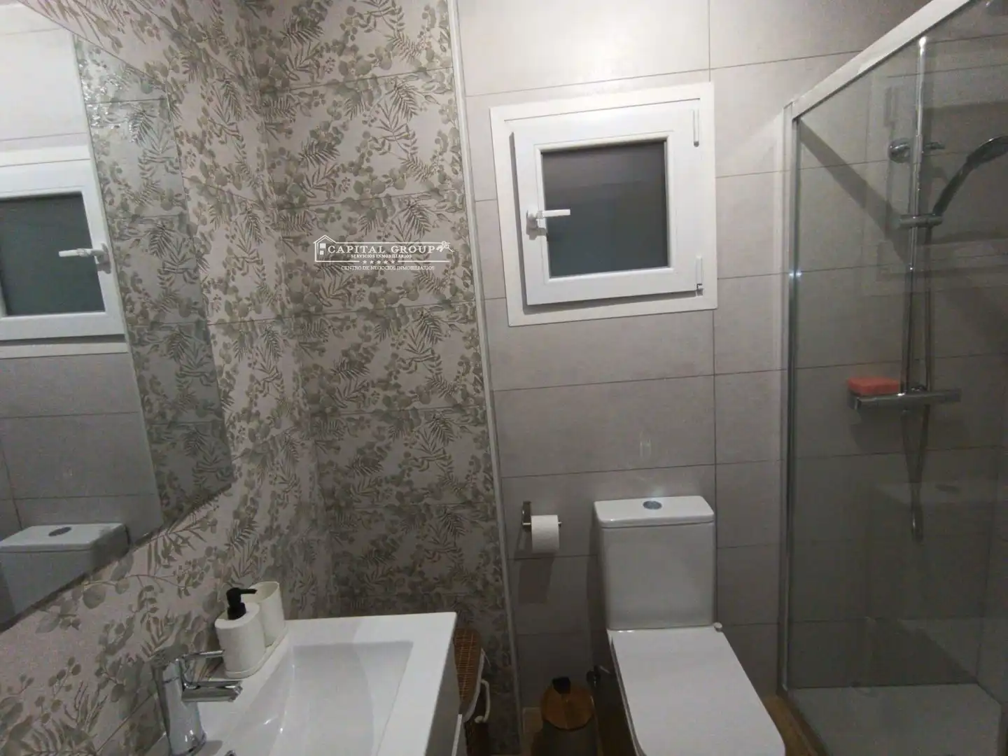 Baño de Piso en venta en Punta Umbría con Amueblado, Horno y Lavadora