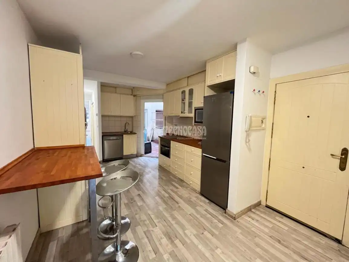 Piso con terraza en venta en Delicias