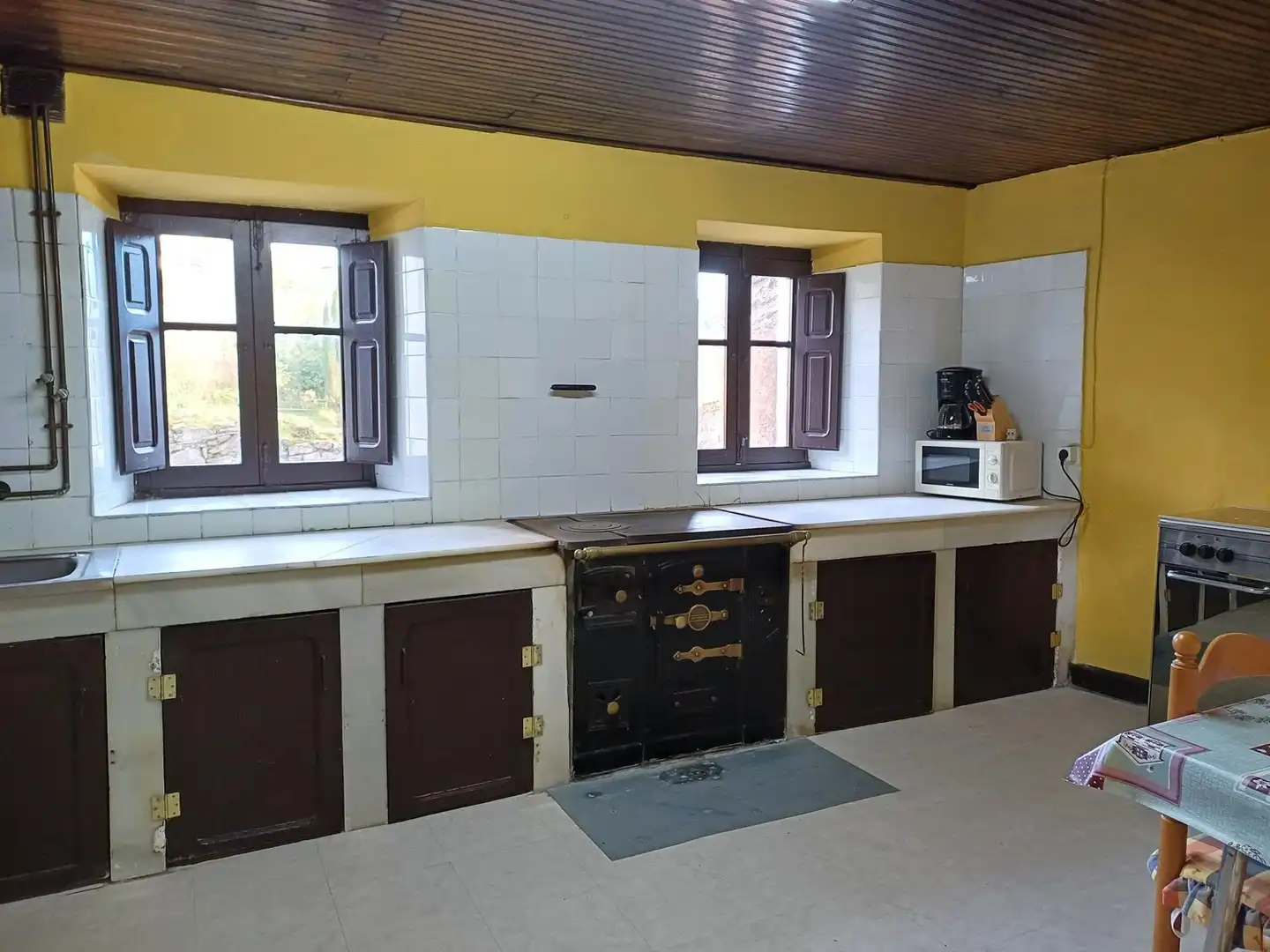 Cuina de Casa o xalet en venda en Illas amb Terrassa, Traster i Piscina