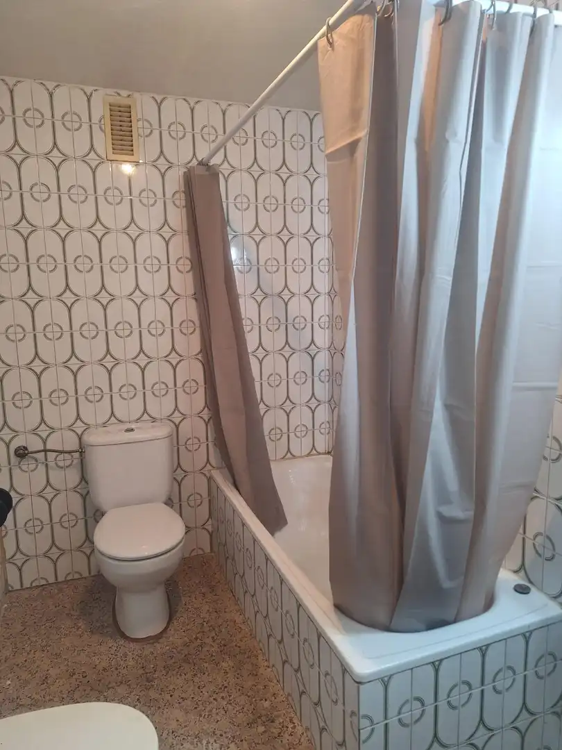 Bathroom of Flat for sale in Tudela