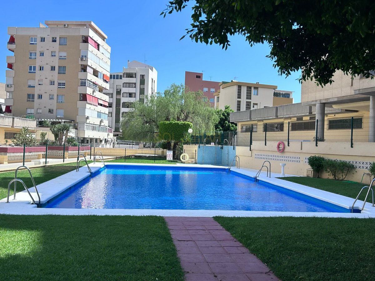 Swimming pool of Apartment for sale in Torremolinos  with Air Conditioner, Heating and Terrace