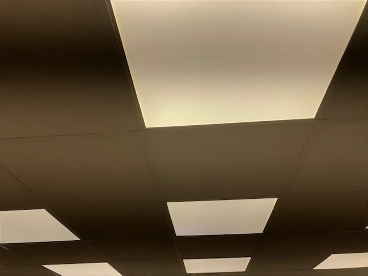 Fabrikhallen zur Miete in La Llagosta mit Heizung