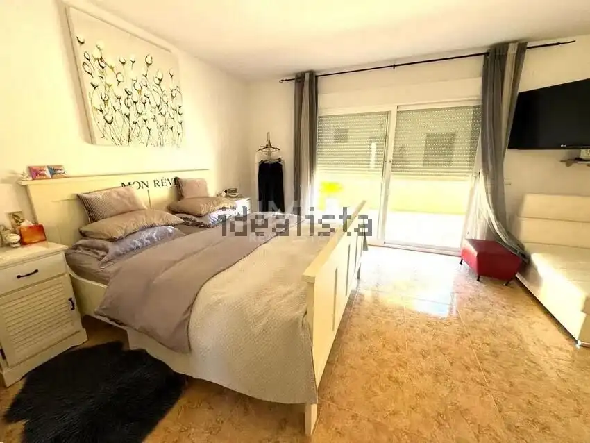 Dormitori de Casa o xalet en venda en La Nucia amb Aire condicionat, Calefacció i Jardí privat