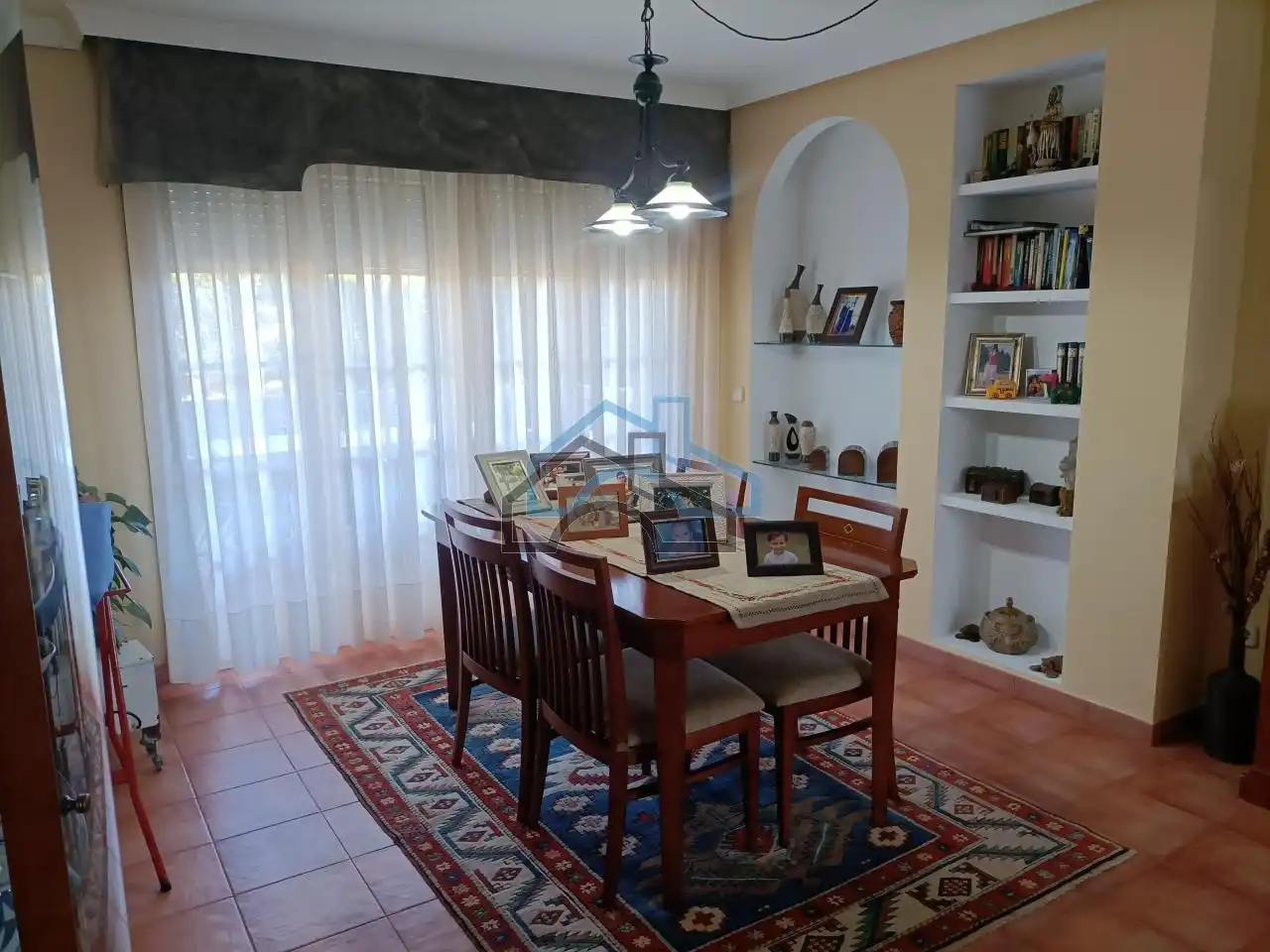Comedor de Casa o chalet de alquiler en Oleiros con Calefacción, Jardín privado y Parquet