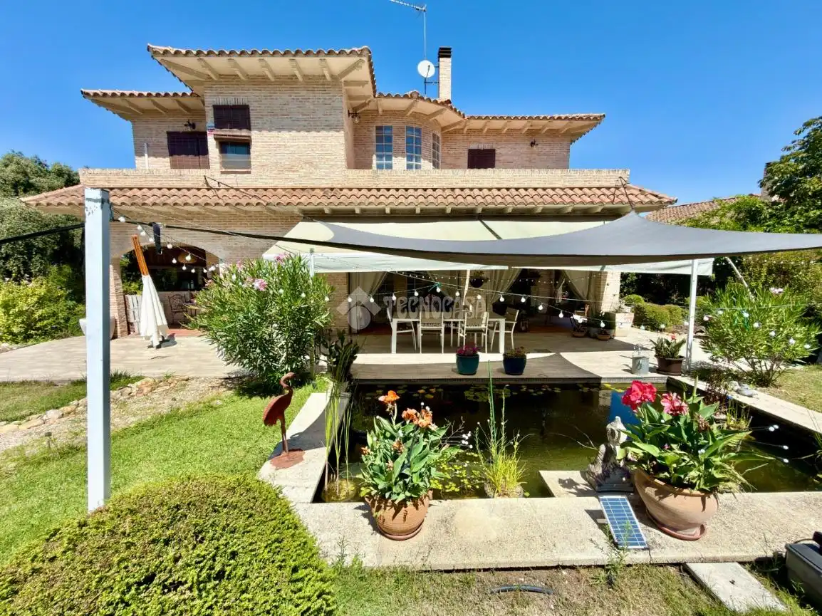 Terrassa de Casa o xalet en venda en Valdeaveruelo amb Aire condicionat, Calefacció i Terrassa