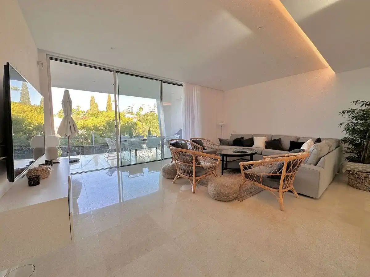Living room of Detached homes for rent in Marbella  with Air Conditioner, Heating and Terrace