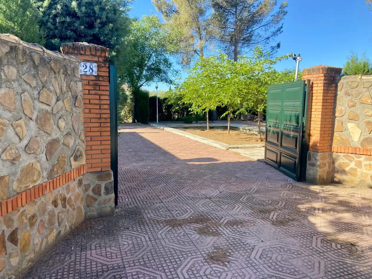 Xalet amb jardí en venda a Camino del Calvario, imagen 2