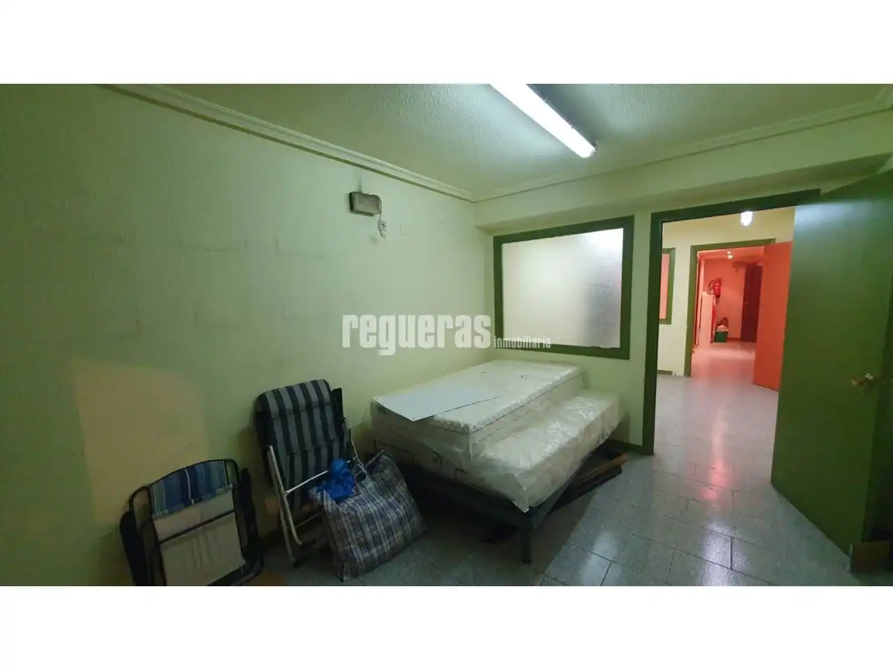 Business premises to rent in Calle José Cueto, imagen 5