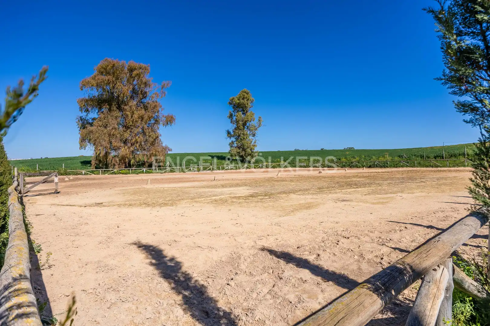 Casa o chalet en venta en Alcalá de Guadaira con Calefacción y Jardín privado