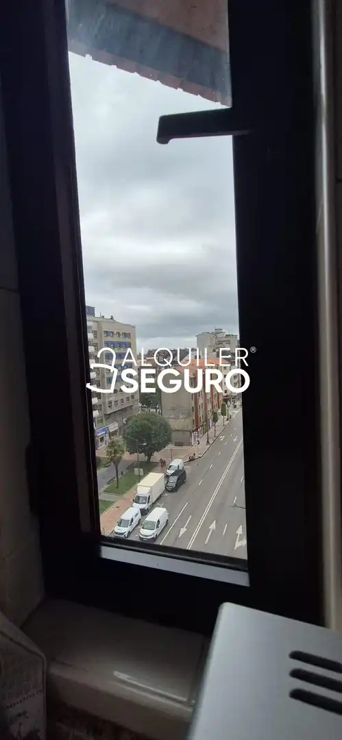 Außenansicht von Loft zur Miete in Oviedo  mit Heizung, Terrasse und Möbliert