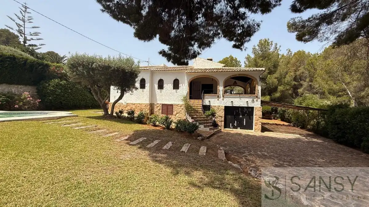 Xalet amb piscina en venda a Cap Martí - El Tossalet - Pinomar