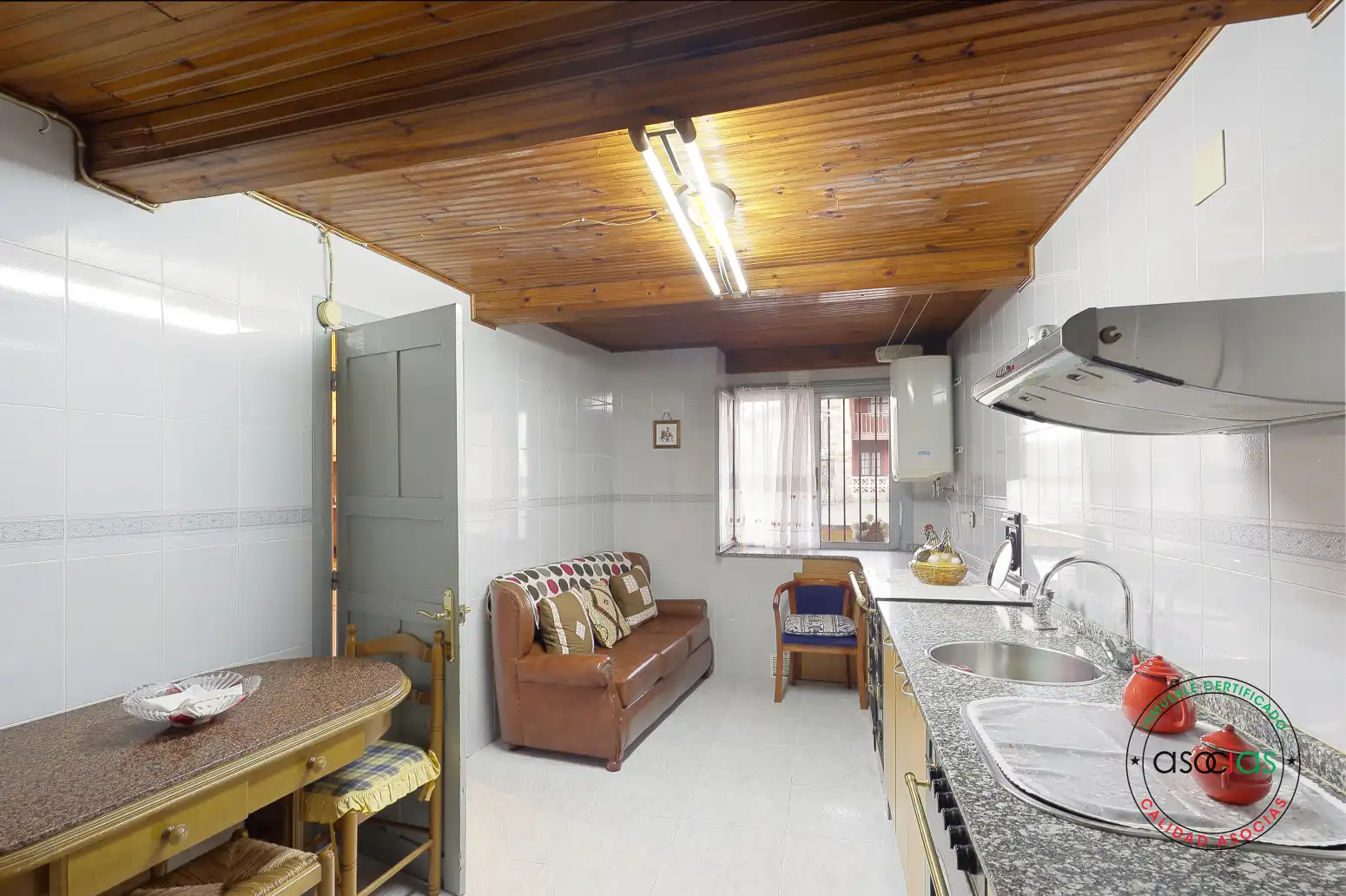 Cocina de Casa o chalet en venta en Parres con Calefacción y Terraza