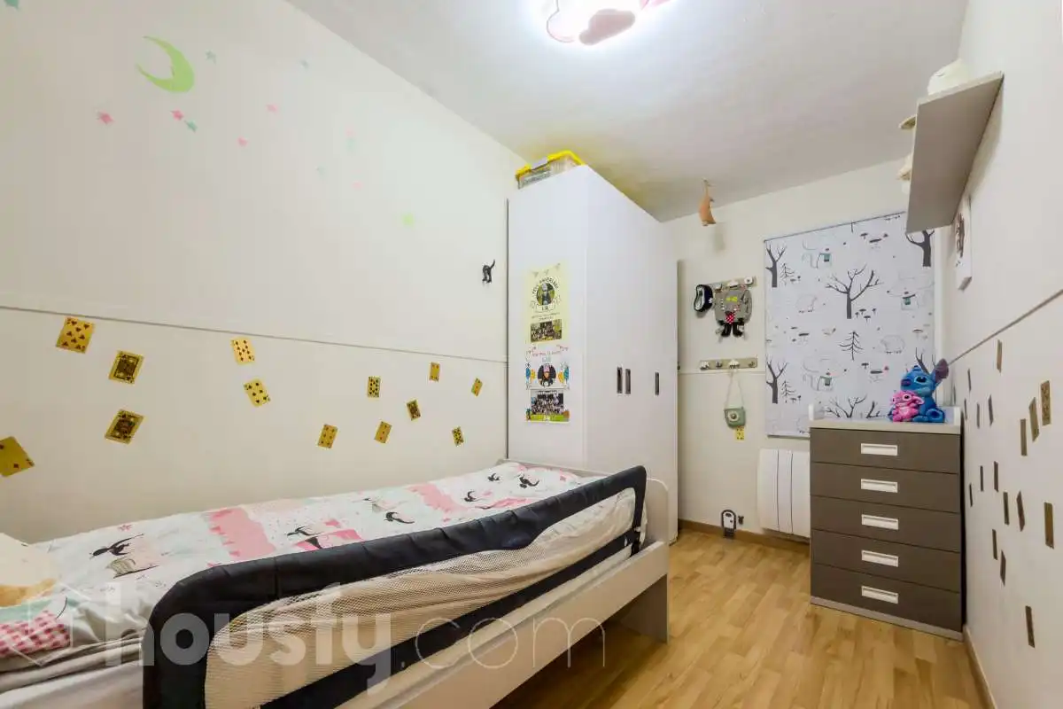 Bedroom of Flat for sale in Barcelona  with Air Conditioner, Parquet flooring and Terrace