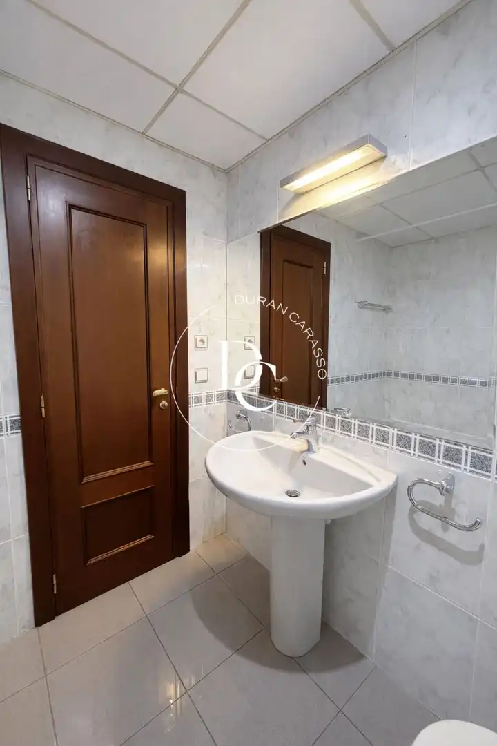 Flat with lift to rent in Avinguda Consell d'Europa, imagen 21