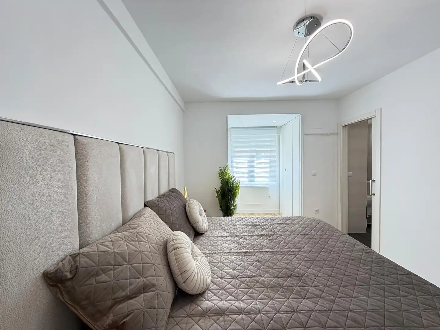 Habitación de Ático en venta en Torrevieja con Aire acondicionado, Calefacción y Amueblado