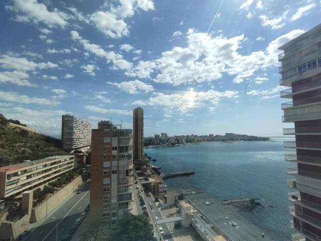 Piso en Alquiler en Avenida Avenida Villajoyosa en Albufereta