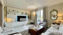 Living room of Flat for sale in  Barcelona Capital  with Terrace and Balcony