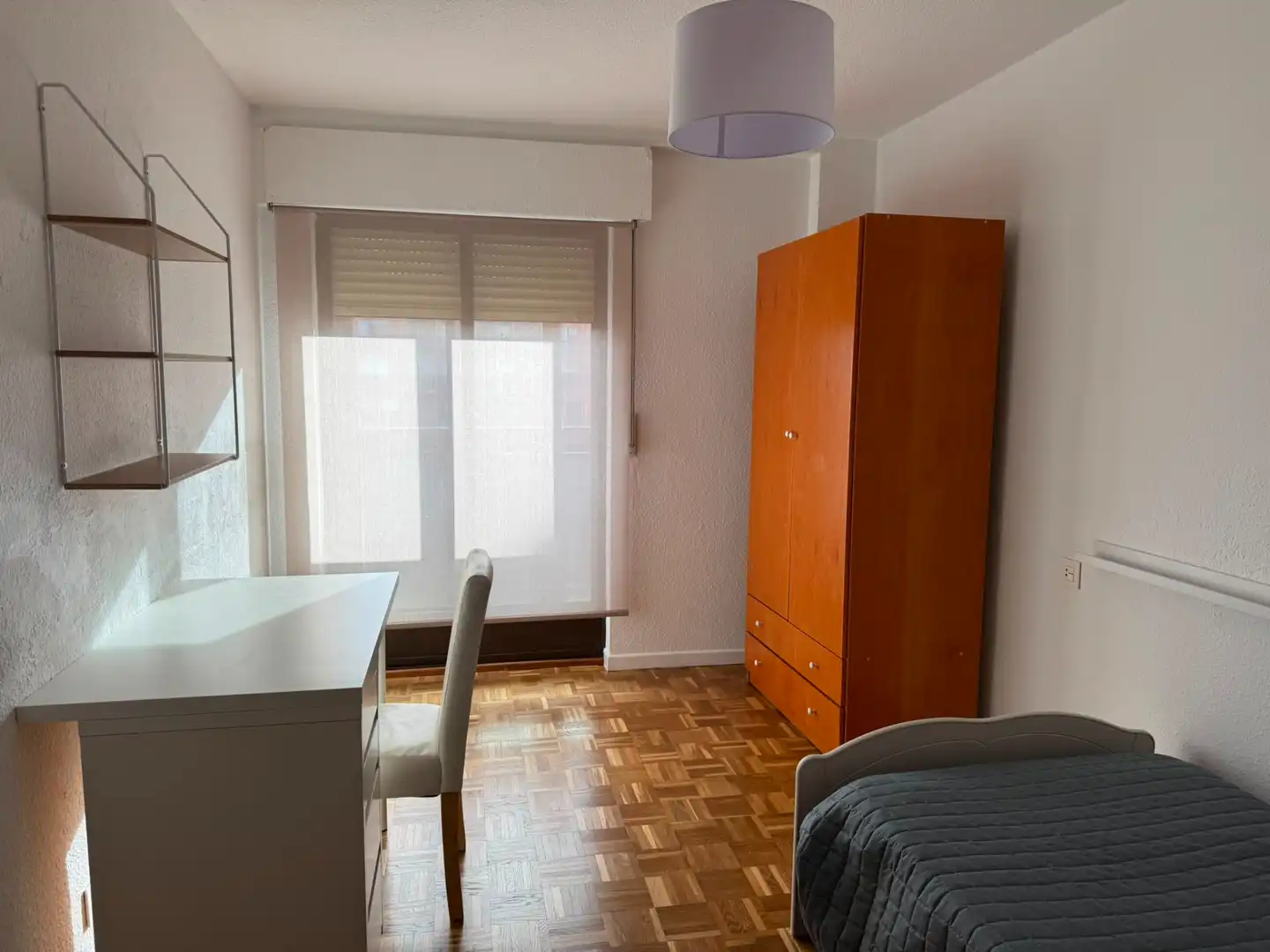 Bedroom of Flat for rent in Pinilla
