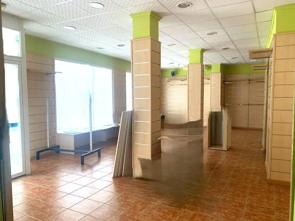 Local comercial de lloguer a La Roda, imagen 6