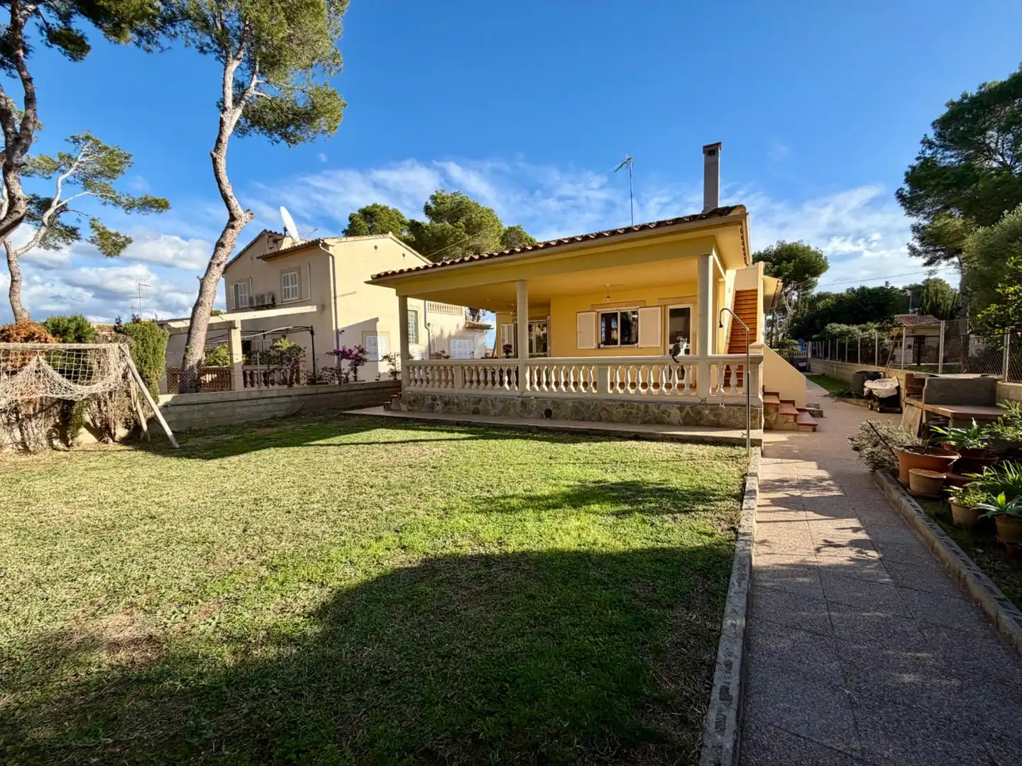 Exterior view of Houses for sale in Calvià  with Heating, Terrace and Furnished