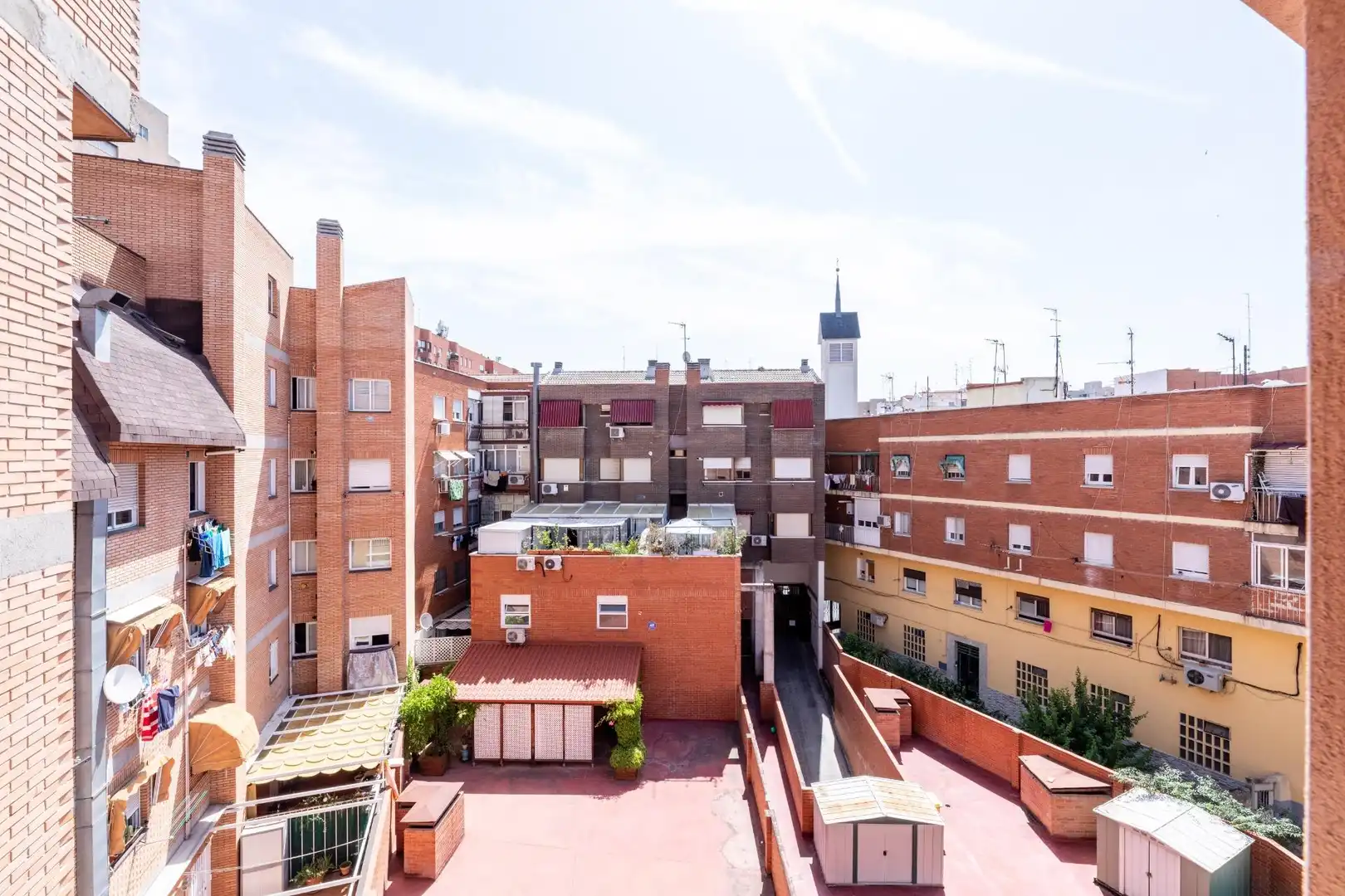 Vista exterior de Àtic en venda en Madrid amb Aire condicionat, Calefacció i Terrassa