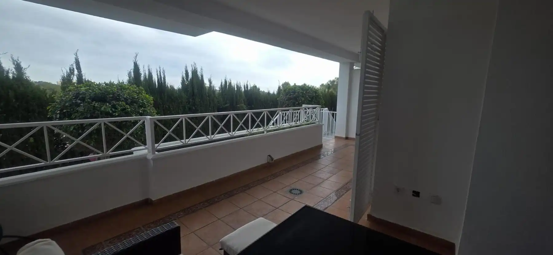 Terrasse von Wohnung zum Verkauf in Marbella mit Klimaanlage, Terrasse und Balkon