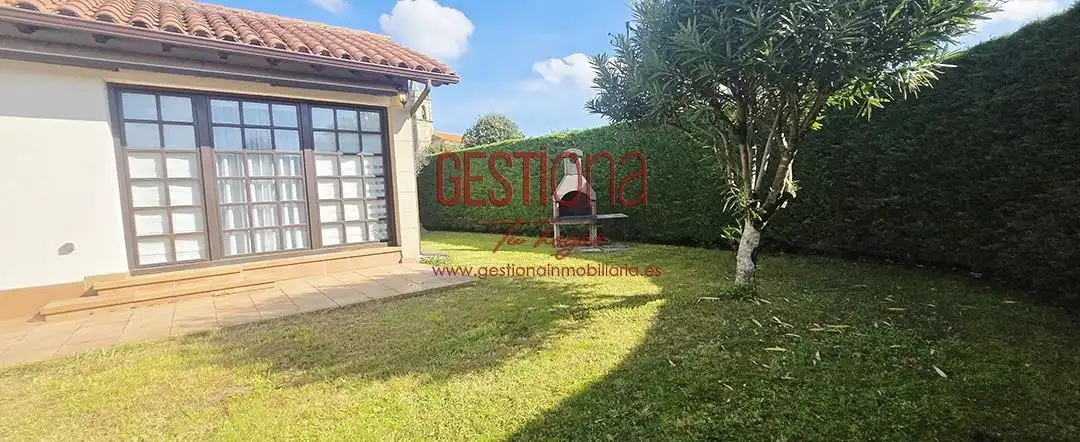 Jardín de Casa o chalet en venta en Ribamontán al Mar con Calefacción, Jardín privado y Piscina