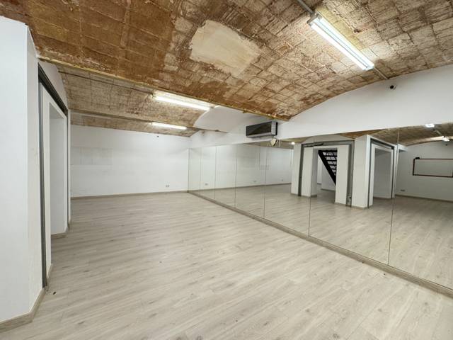 Local comercial en Venta en Carrer del Torrent d'En Vidalet en Vila de Gràcia