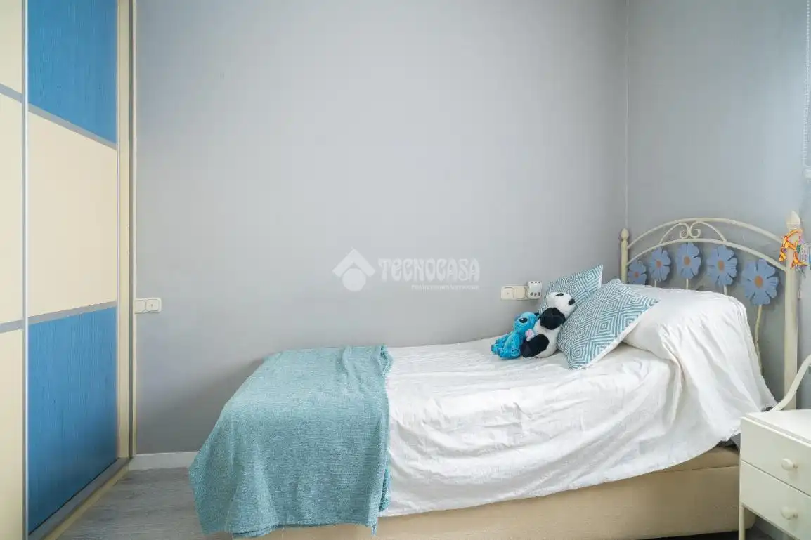 Dormitori de Casa adosada en venda en Motril amb Terrassa